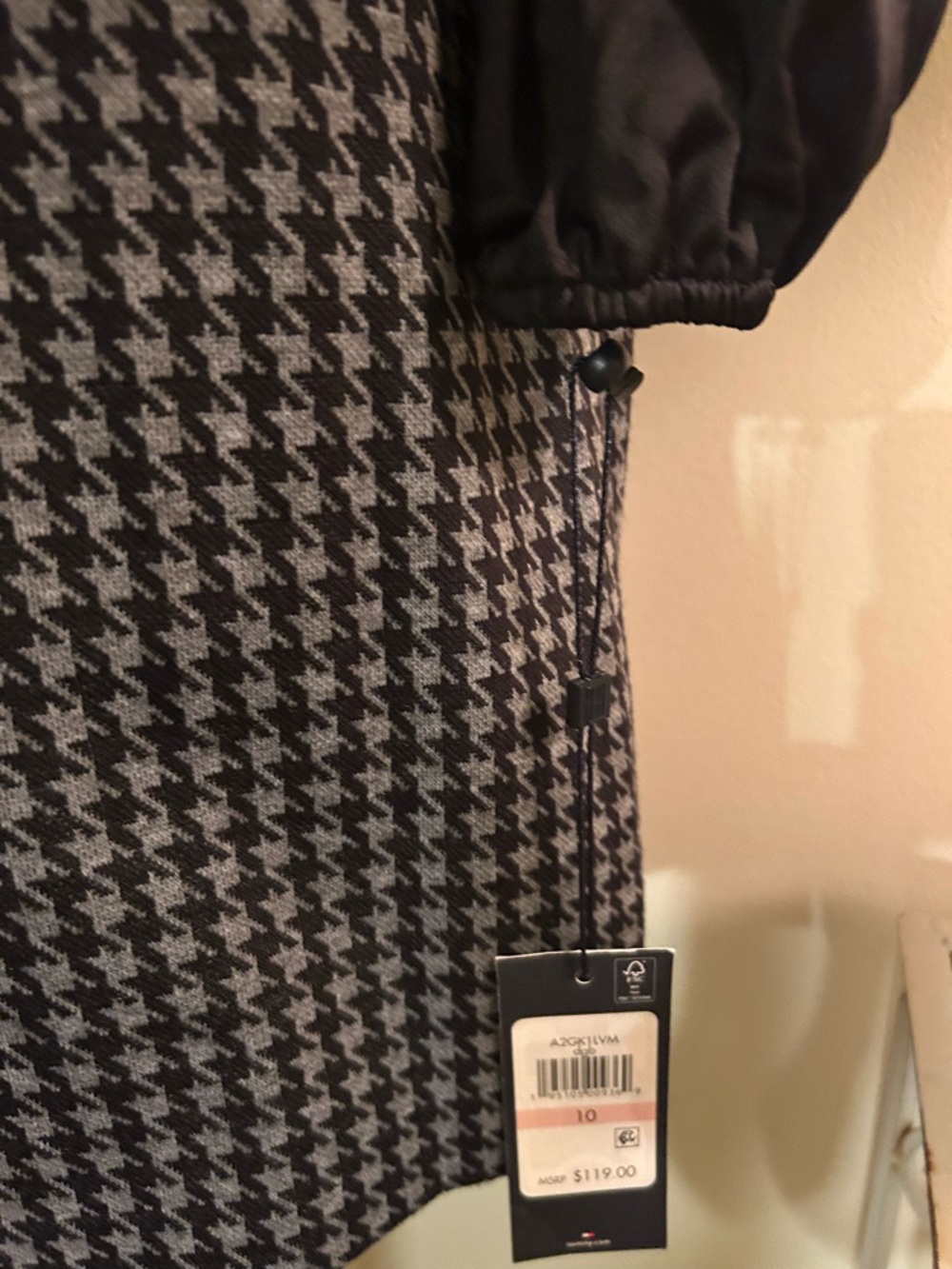 Tommy Hilfiger Black and Gray Houndstooth Long-Sleeve Dress sz 10 - Picture 3 of 10